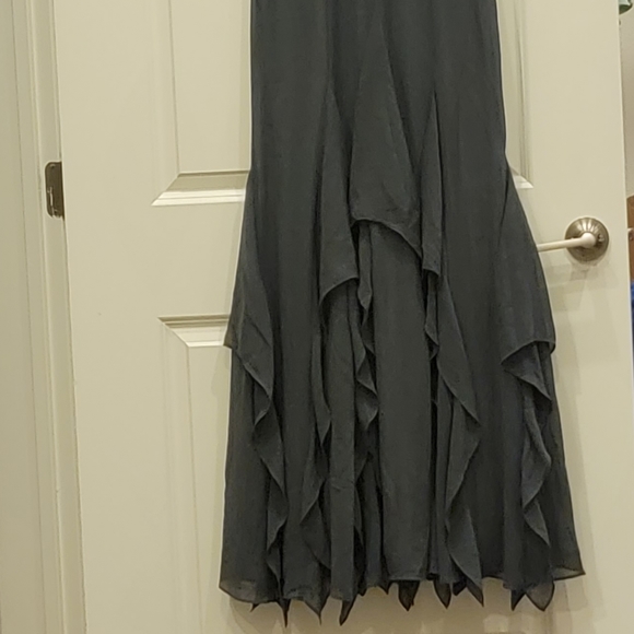 # 55. Formal/ Evning Dress. - Picture 4 of 14